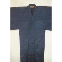 拾11263【新企画・男の弓道用高級着物】本絹米澤紬 裄70丈136К袖丈・袖付けを調整しました 藍