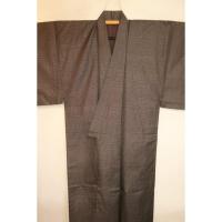 拾10357【新企画・男の弓道用高級着物】本絹西陣織お召 裄70丈140К本絹泥大島紬 袴丈・袖丈・