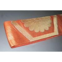 弐11330RM 男角帯 本絹西陣織 К朱色地金襴・亀甲市松に十六枚菊の図 新品 豪華な織 金属糸使