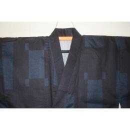 弐11556RM 遠州綿紬 男の染絣の着物浴衣単衣 裄71丈153К黒瑠璃濃淡地に平角と揺り角・造形