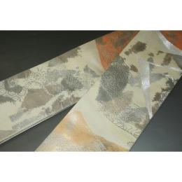 弐11437RM 男角帯 本絹西陣織練貫К燻し銀地桜箔引き 裂取り古典文様 新品 本絹銀糸使用 別誂