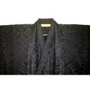 拾11547RM シルク化繊 男着物羽織 裄79丈152К黒地の七宝花菱・繻子地紋織 新品 単衣仕立