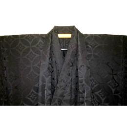 拾11547RM シルク化繊 男着物羽織 裄79丈152К黒地の七宝花菱・繻子地紋織 新品 単衣仕立