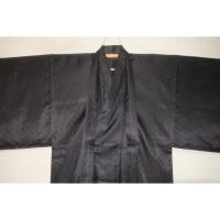 拾11566RM シルク化繊 男着物羽織 裄76丈147К黒地の業平菱・繻子地紋織 新品 単衣仕立て