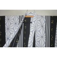 弐11735RM シルク化繊男着物単衣 裄72К丈142 白と黒の陰陽麻の葉文様 舞踊など 着流し