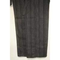 新しじら織・遠州織 男着物単衣 透かし織・黒の五月雨 皺になりにくくなりまし た 襦袢をつけて単衣