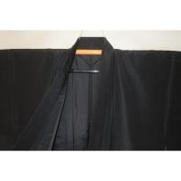 拾11117RM シルク化繊丹後縮緬お召調 男着物袷 裄70丈148К黒・無地感 新品 茶人好み