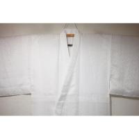 拾11247 シルク化繊 男着物袷 裄75丈150 К 綸子白地・沙綾形文様 新品