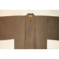 拾11249RM シルク化繊丹後縮緬調 男着物袷 裄71丈148К金茶色地の毘沙門亀甲文様 洗える江