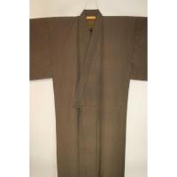 拾11249RM シルク化繊丹後縮緬調 男着物袷 裄71丈148К金茶色地の毘沙門亀甲文様 洗える江